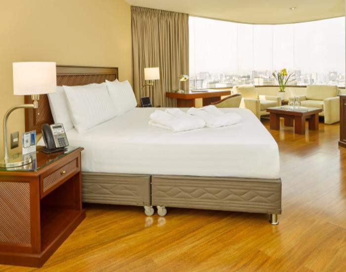 Premium Suite King Bed ESTELAR Miraflores Hotel Miraflores